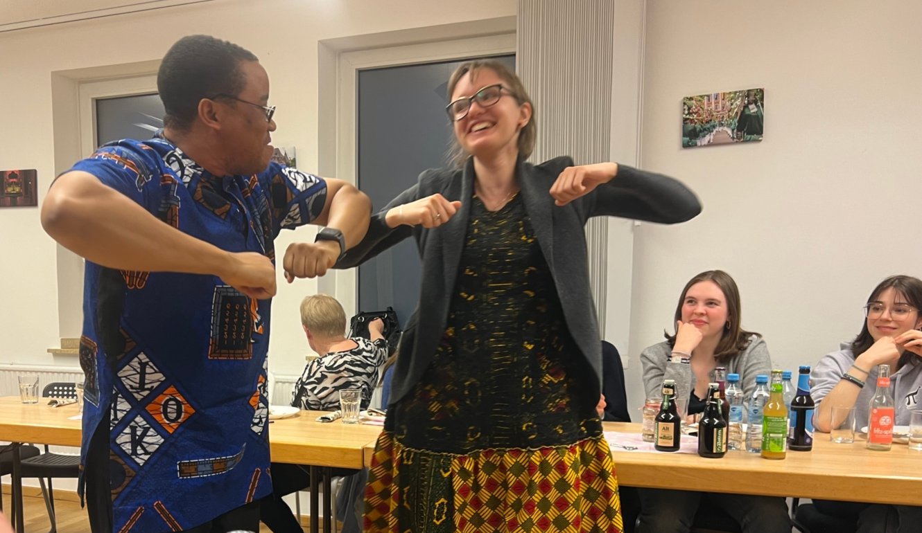 2024-04-12_NigerianischerAbend-Englisch00004